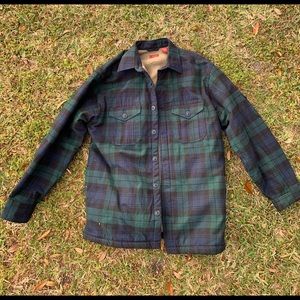 IZOD Sherpa Lined Flannel Size Medium